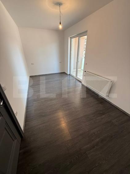 Apartament cu 3 camere decomandat, mobilat în Sud