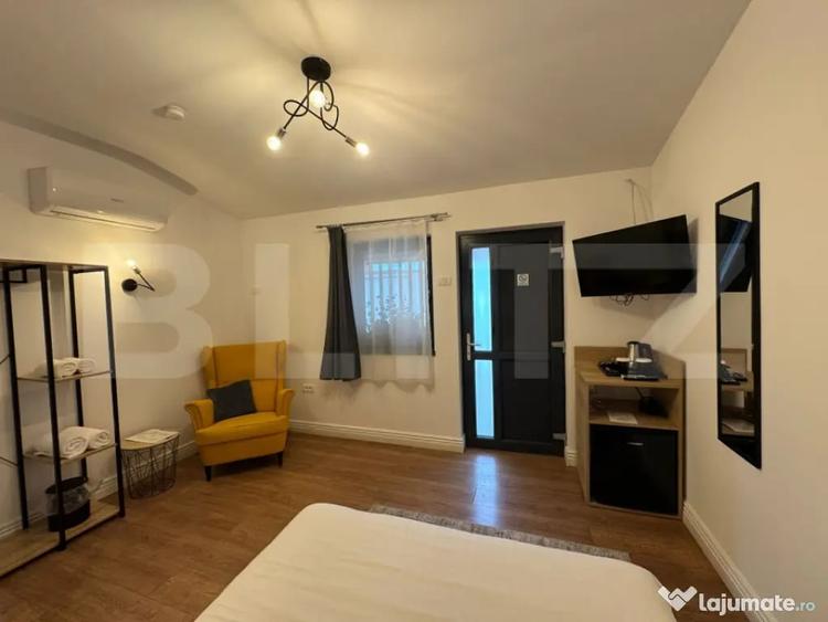 Casă cu 5 camere cu Teren 165 Mp în Central