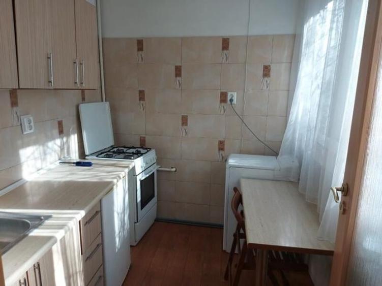 Garsonieră decomandată, mobilată în Sala Palatului