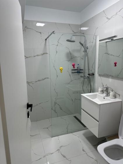 Apartament cu 2 camere decomandat în Tunari