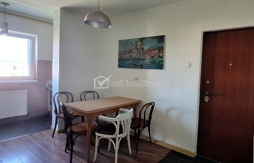 Apartament cu 3 camere decomandat în Zorilor