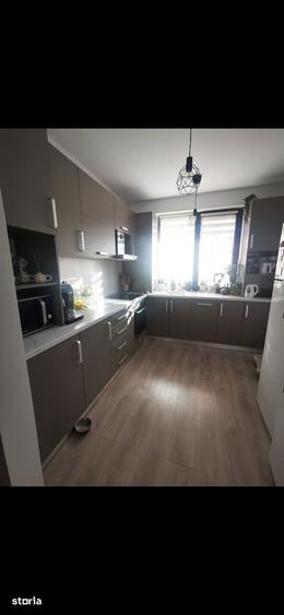 Casă cu 4 camere cu Teren 50 Mp în Central