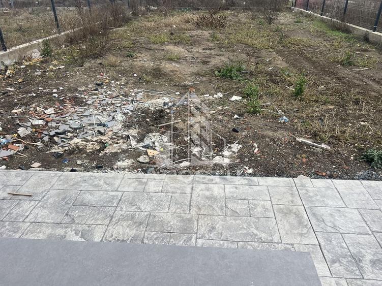 Duplex cu 4 camere cu Canalizare în Covaci