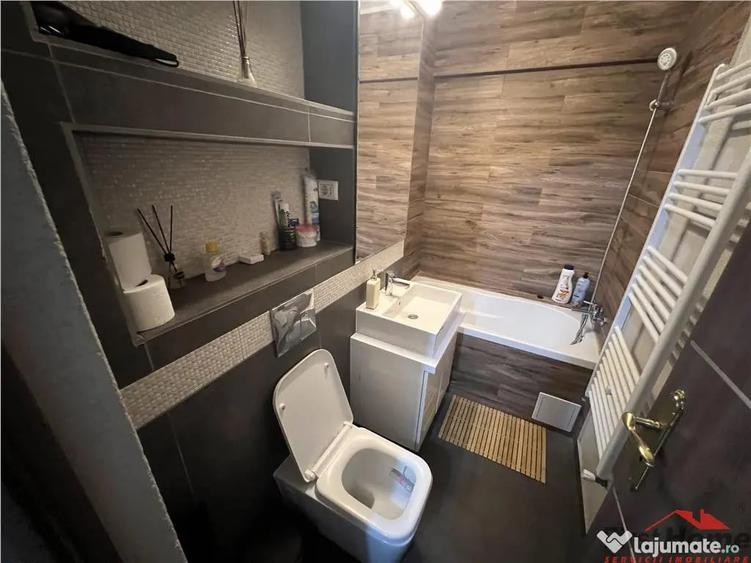 Apartament cu 2 camere decomandat în Autogară
