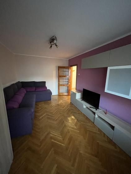 Apartament cu 3 camere decomandat în Vasile Aaron