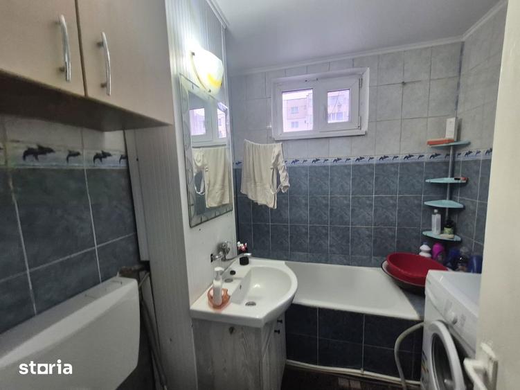 Apartament cu 2 camere, mobilat în Precista