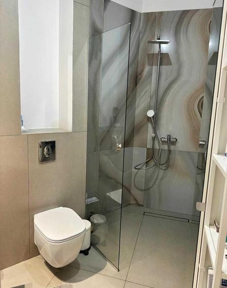 Apartament cu 2 camere semidecomandat, mobilat în P-ța Victoriei