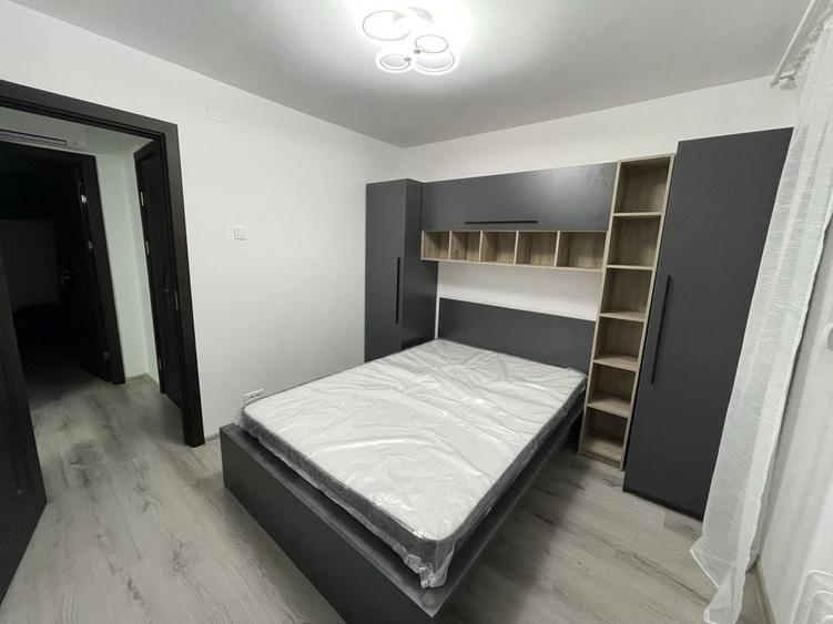 Apartament cu 3 camere semidecomandat în Lujerului