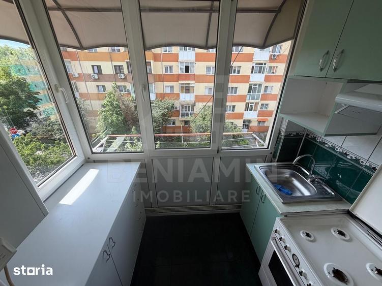 2 decomandate - etaj 3 - centrala proprie - 1980 - Rovine Posta - 4