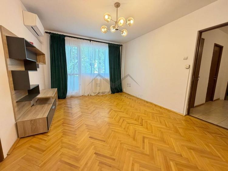 3 camere semidecomandat Podu Ros - 2