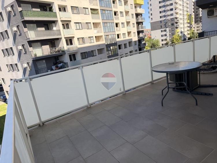 Apartament cu 3 camere decomandat, mobilat în Orașul Nou