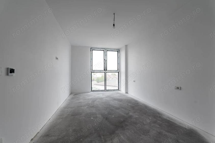Apartament cu 2 camere decomandat în Subcetate