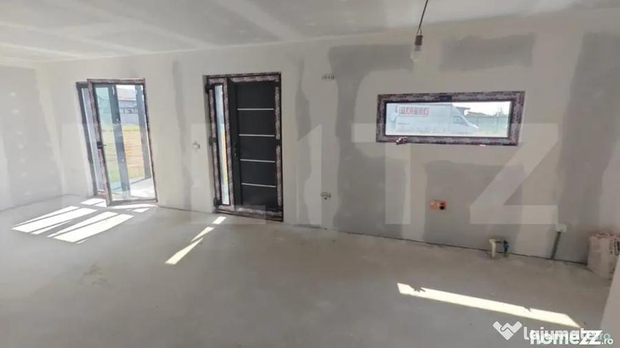 Casă cu 3 camere cu Teren 600 Mp în Central