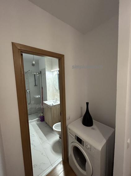 Apartament cu 3 camere semidecomandat, mobilat în Iancului