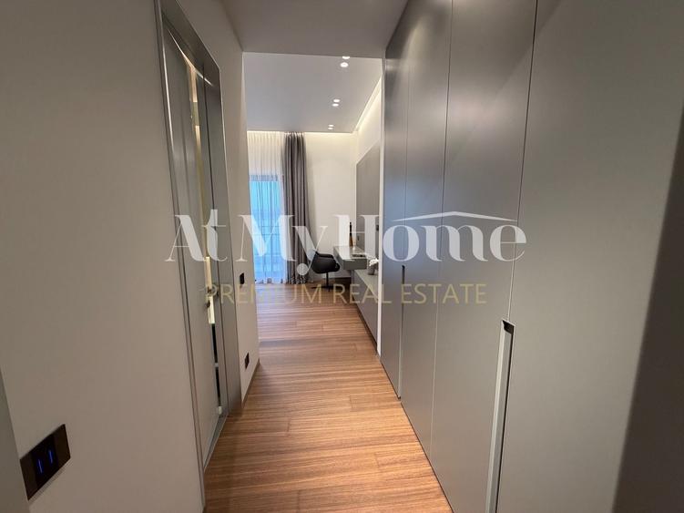 Penthouse cu 5 camere decomandat, mobilat în Băneasa