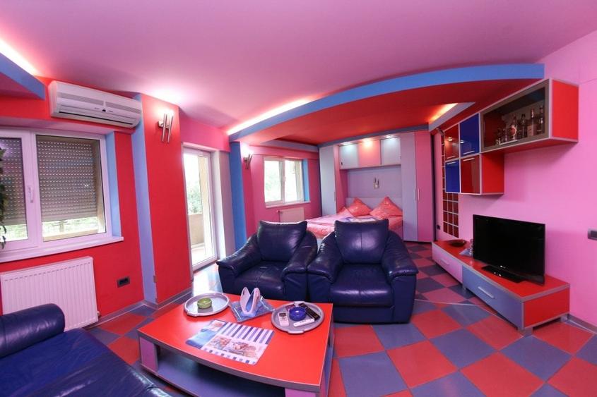 Apartament cu 4 camere decomandat, mobilat în Complex Studențesc