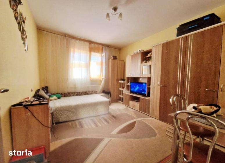 Garsonieră decomandată în Central