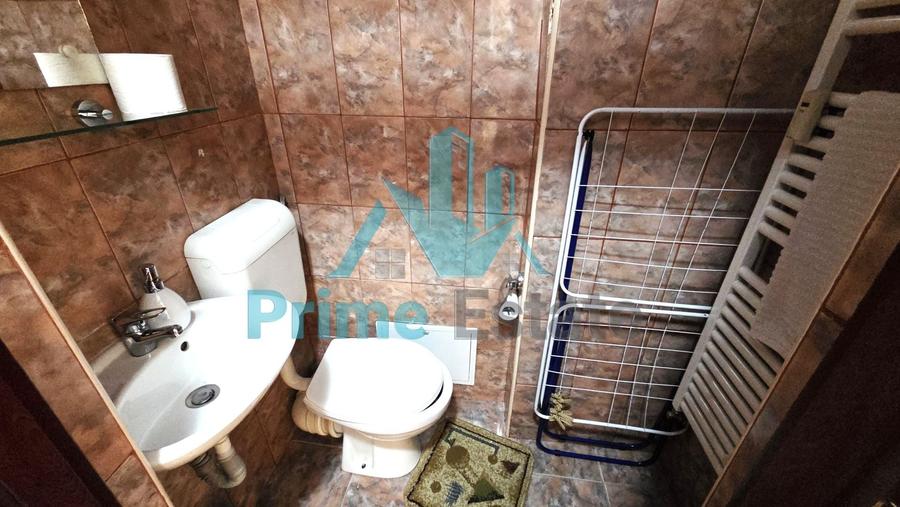 Apartament cu 3 camere semidecomandat, mobilat în Semicentral