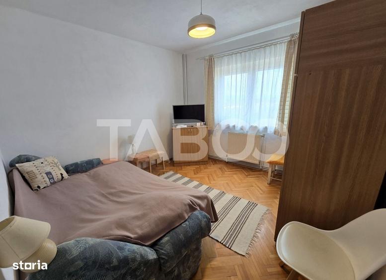 Apartament cu 3 camere decomandat în Terezian