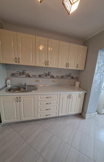 Apartament cu 2 camere decomandat în Popa Șapcă