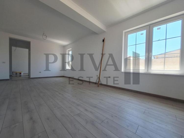 Duplex cu 3 camere cu Canalizare în Urseni
