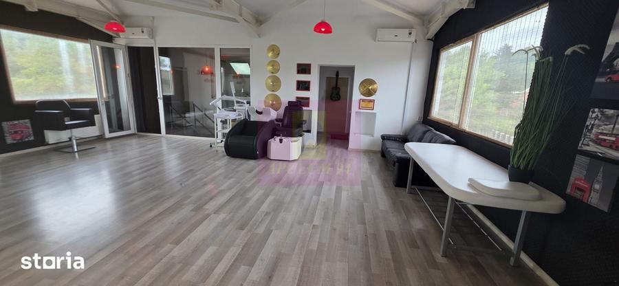 Spațiu comercial, de 240 mp, în Cornu