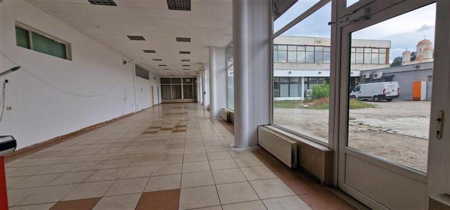 Spațiu comercial, de 140 mp, în Govândari