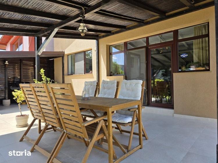 Casă cu 5 camere cu Teren 600 Mp în Clinceni