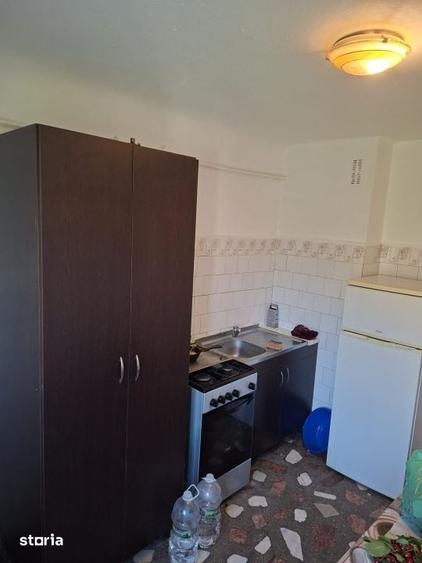 Apartament cu 4 camere decomandat în 1 Mai