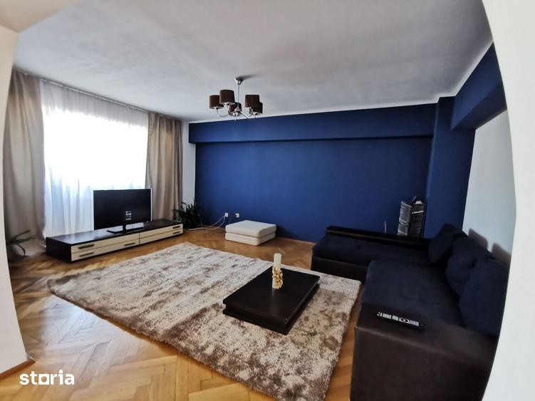 Apartament cu 3 camere decomandat, mobilat în Central