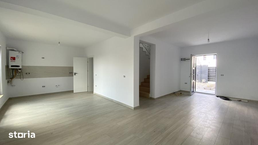 Casa 4 camere Valea Lupului - 11