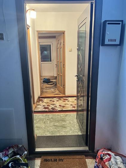 Apartament cu 3 camere etaj1 - 8
