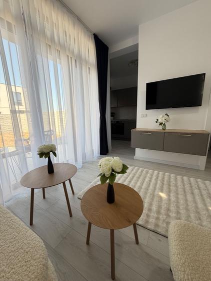 Casă cu 4 camere cu Teren 300 Mp în Exterior Vest