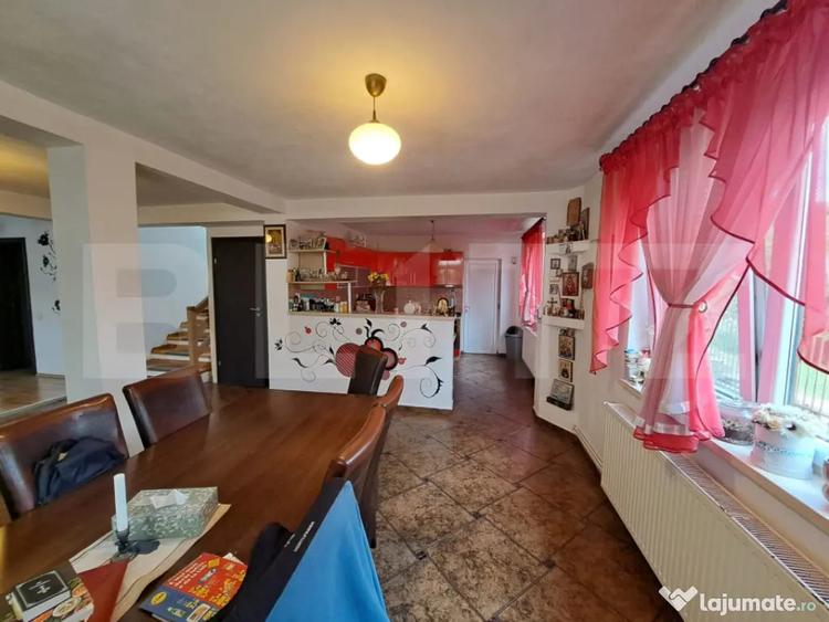 Casa 330 m2 teren 1210 m2 ideala pentru locuin? - 12