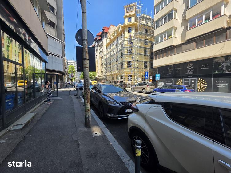 Apartament cu 3 camere în Centrul Istoric