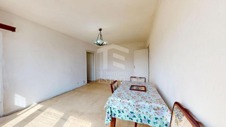 Apartament cu 2 camere semidecomandat în Basarabia