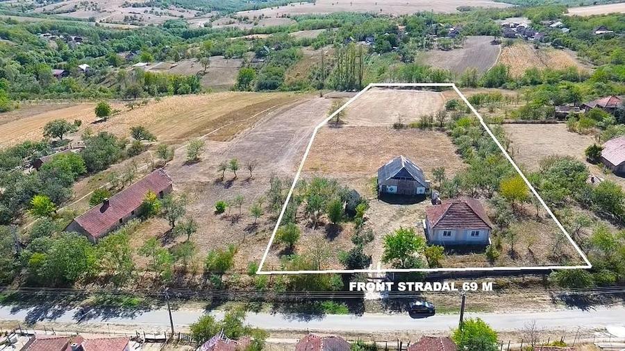 Casă cu 3 camere cu Teren 5393 Mp în Medișa