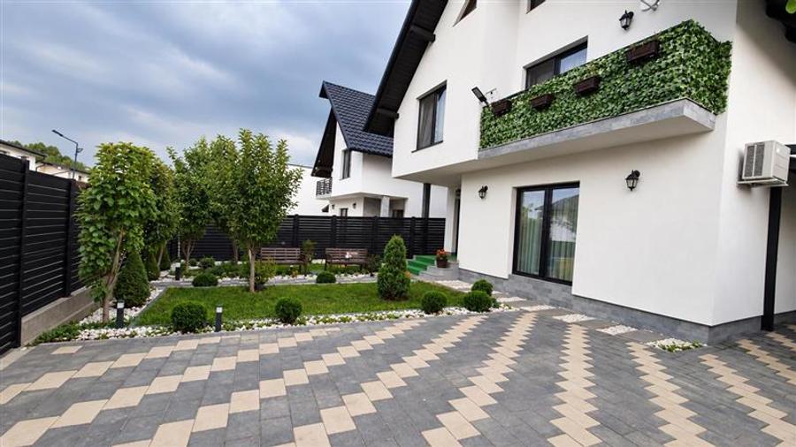 Casă individuală cu 4 camere cu Canalizare în Burdujeni