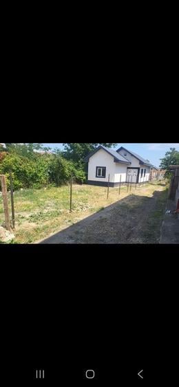 Casă cu 3 camere în Lumina