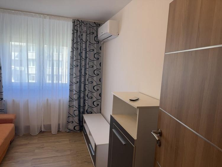 Apartament cu 3 camere în Dristor