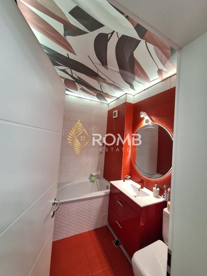 Apartament cu 3 camere semidecomandat, mobilat în Florești