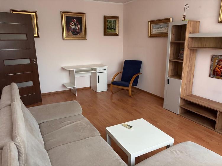 Apartament cu 2 camere decomandat în Politehnica