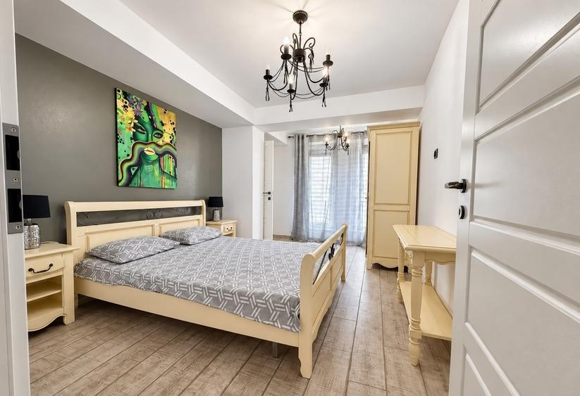 Apartament cu 3 camere în Aurel Vlaicu
