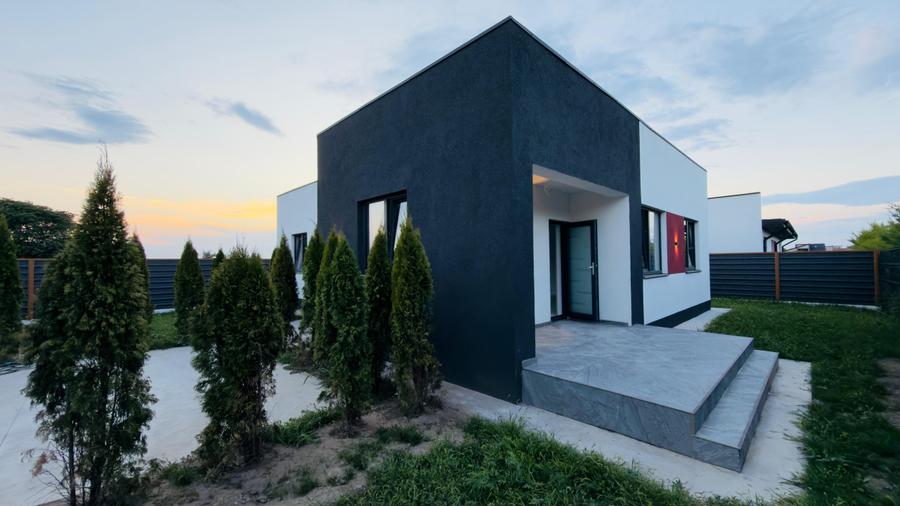 Casă individuală cu 4 camere cu Teren 447 Mp în Nord