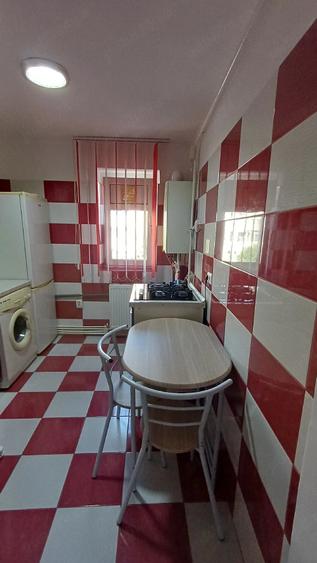 Garsonieră decomandată în Progresul II
