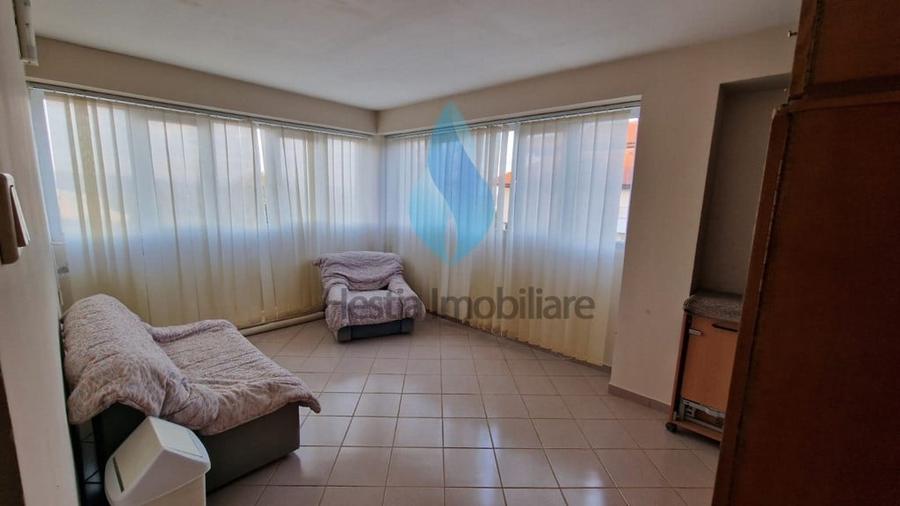 Casă cu 4 camere cu Canalizare în Bucium
