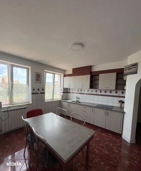 Apartament cu 4 camere în Central