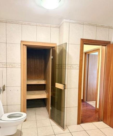Apartament cu 4 camere decomandat în P-ța Unirii