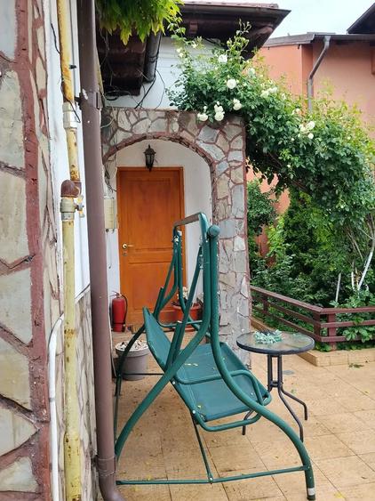 Casă cu 6 camere cu Teren 240 Mp în Transilvaniei
