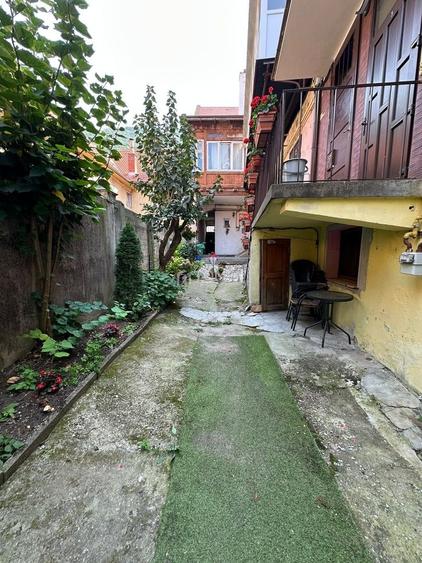 Apartament cu 2 camere semidecomandat în Centrul Istoric